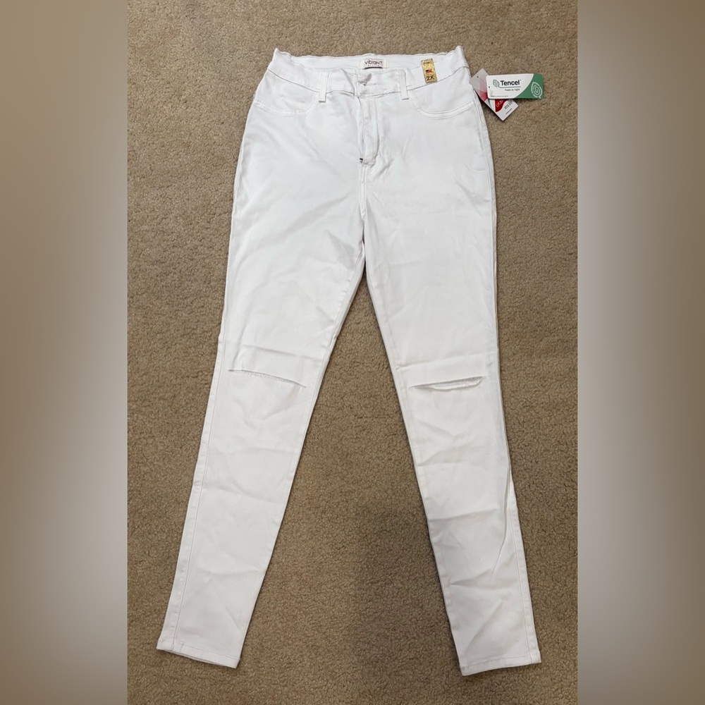 Vibrant M.I.U Plus 2X Women’s White Distressed Knee High Waisted Skinny Jeans - Picture 4 of 14
